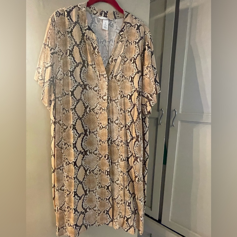 H&M snake print dress in a Large.